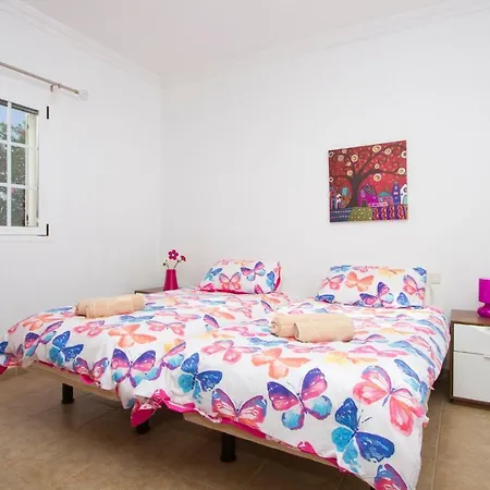 Joanne - 4 Bedroom - Wifi&air Conditioning - Perfect For Families Villa *