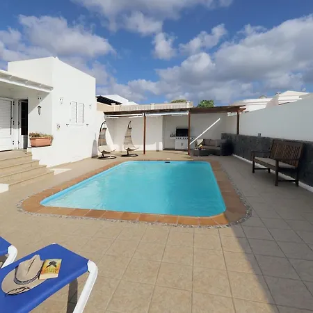 Joanne - 4 Bedroom - Wifi&air Conditioning - Perfect For Families Villa *