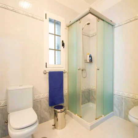Joanne - 4 Bedroom - Wifi&air Conditioning - Perfect For Families Villa Puerto del Carmen (Lanzarote)